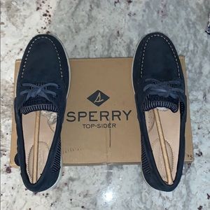 BNIB Sperry Koifish Rail Stripe Boat Shoes!